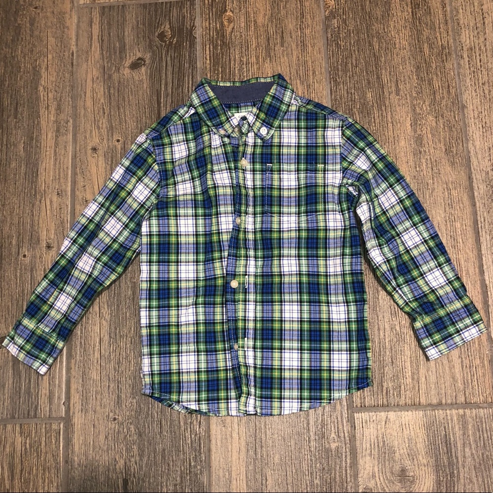 Boy’s Carter’s button down long sleeve shirt